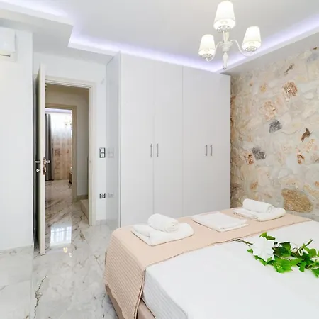 Shanti Villa *