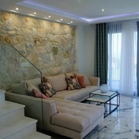 Shanti Villa Hanioti